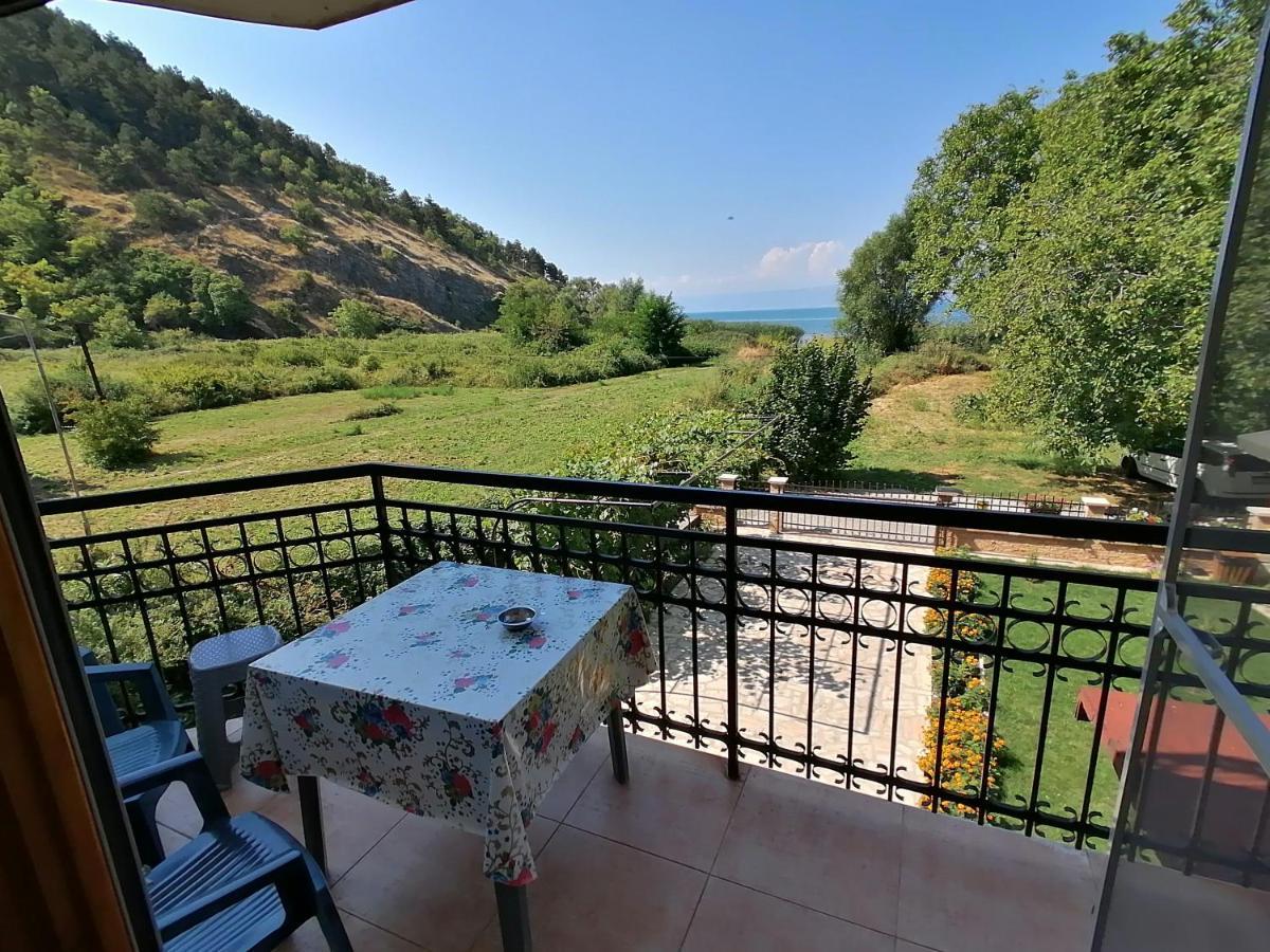 Vila Sara Bed & Breakfast Ohrid Exterior photo